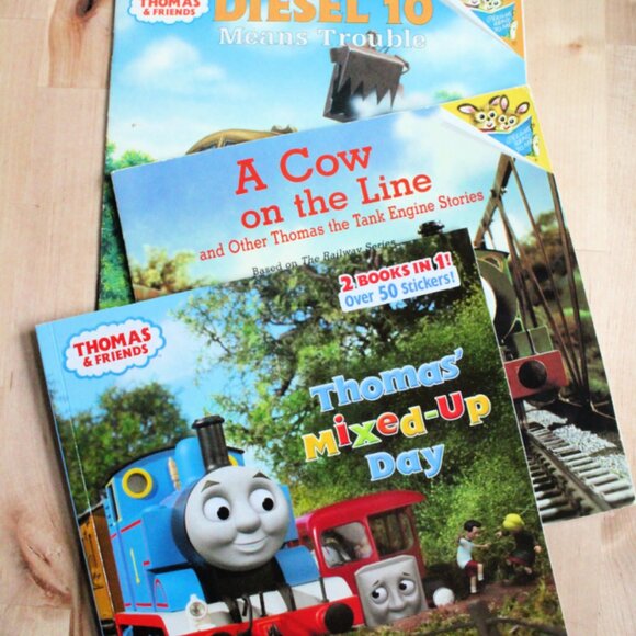 Set of 3 Thomas and Friends Paperback Children's Books (includes vintage) - Picture 2 of 2